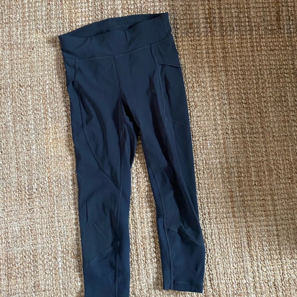 Lululemon cropped leggings